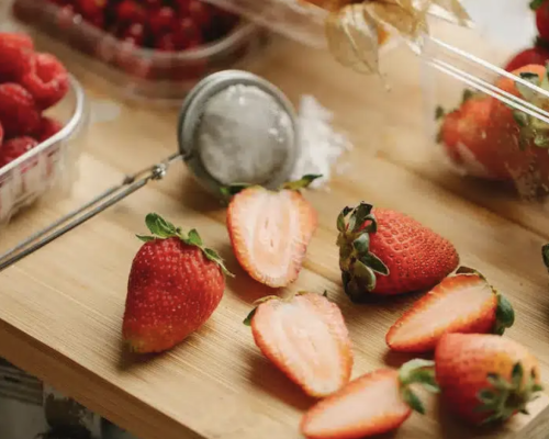 Strawberry Daiquiri with Flavored meltedwhip - Recipe